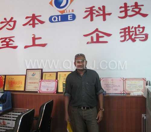 2011年7月25日，外國友人參觀考察我公司！明經理等接待并陪同參觀！(圖1)