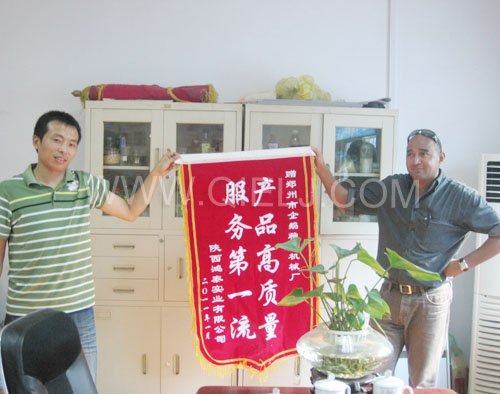 2011年7月25日，外國友人參觀考察我公司！明經理等接待并陪同參觀！(圖2)